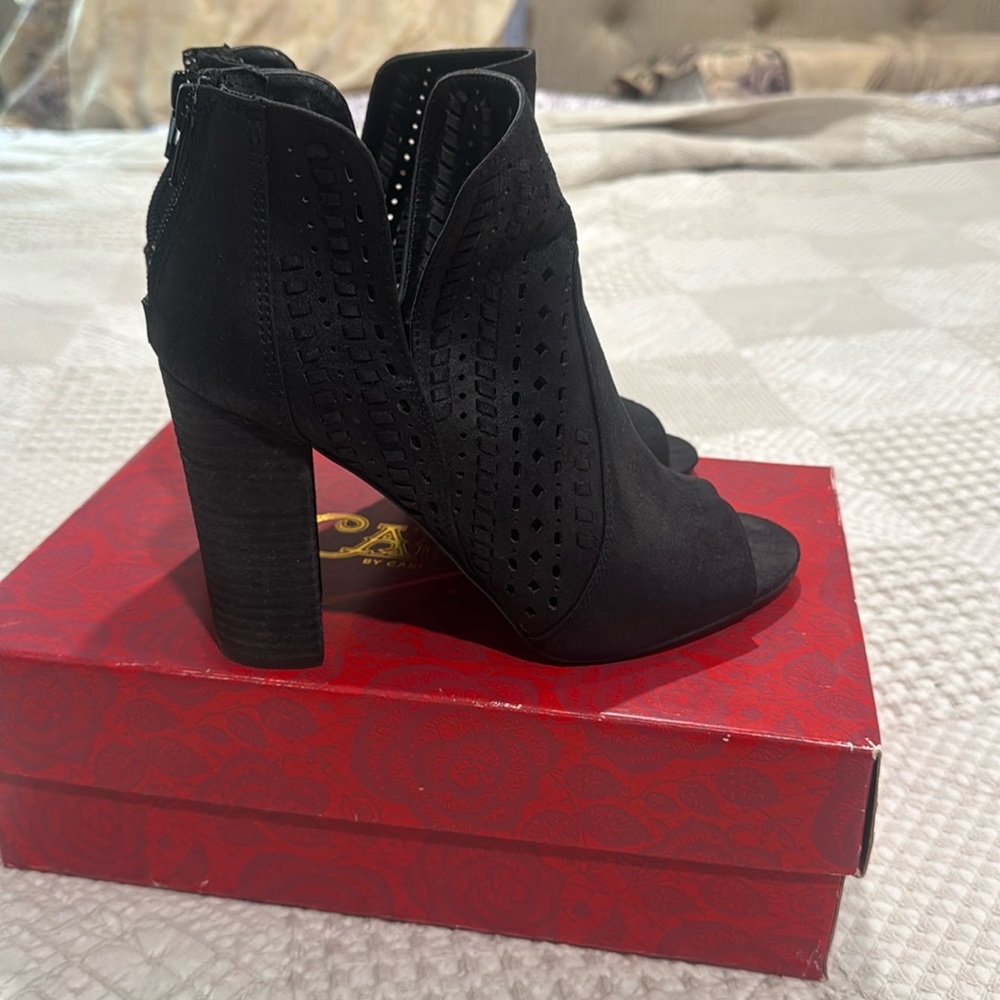 Carlos Santana Peep Toe Sandal